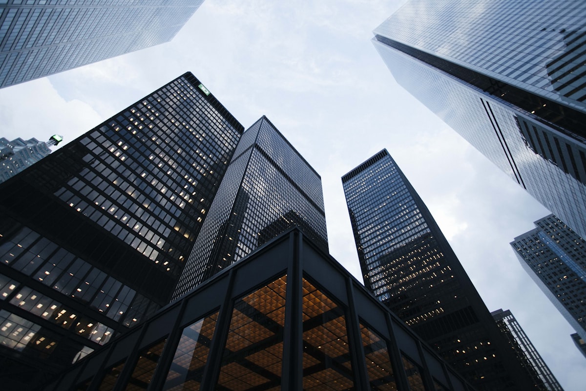 دليل CRM العقاري: إدارة العملاء والفرص والمتابعات دون فقدان أي طلب